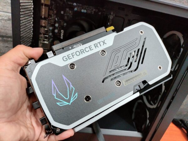 Barbarian DELUXE PCMR - AMD RYZEN 5 5500 & RTX 4060 8GB - Imagen 13