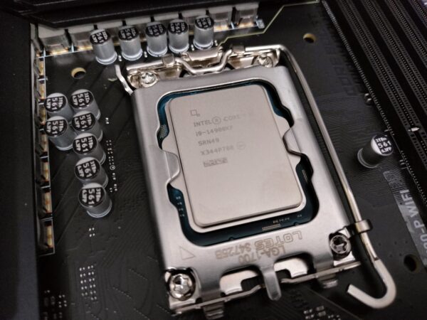 Black MASTERBOX PCMR - INTEL CORE i9 14900KF & RTX 4080 SUPER 16GB - Imagen 18