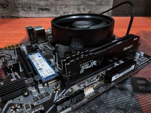 Black HUNTER PCG - AMD RYZEN 5 5600G & RX RADEON R7 - Imagen 7
