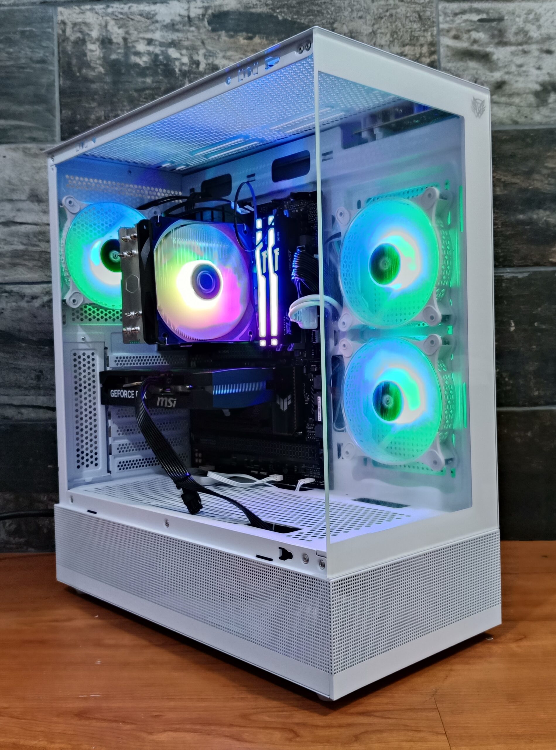 SNOW BARBARIAN PCMR - AMD RYZEN 5 9600X & RTX 5060 8GB - Imagen 14