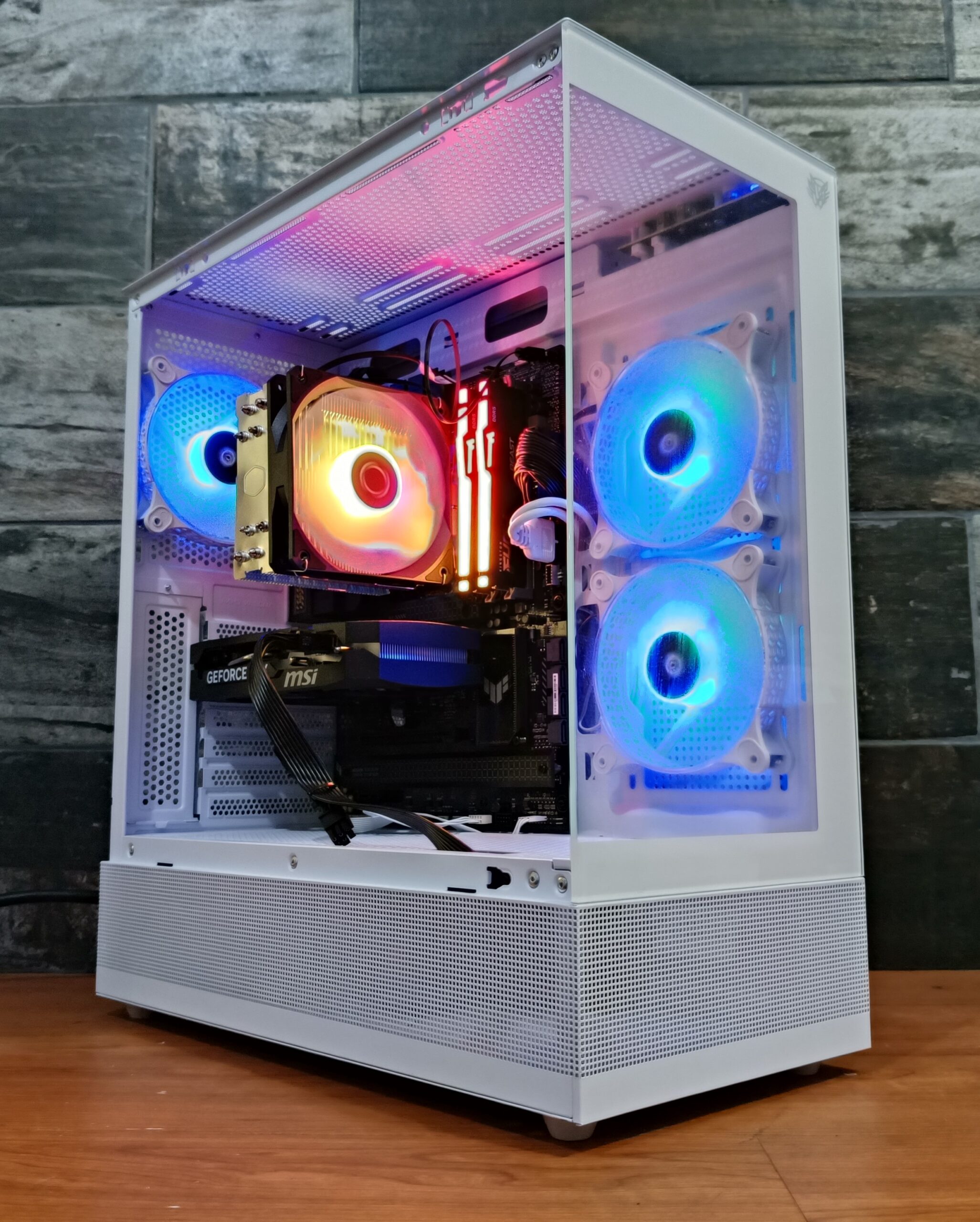 SNOW BARBARIAN PCMR - AMD RYZEN 5 9600X & RTX 5060 8GB - Imagen 8