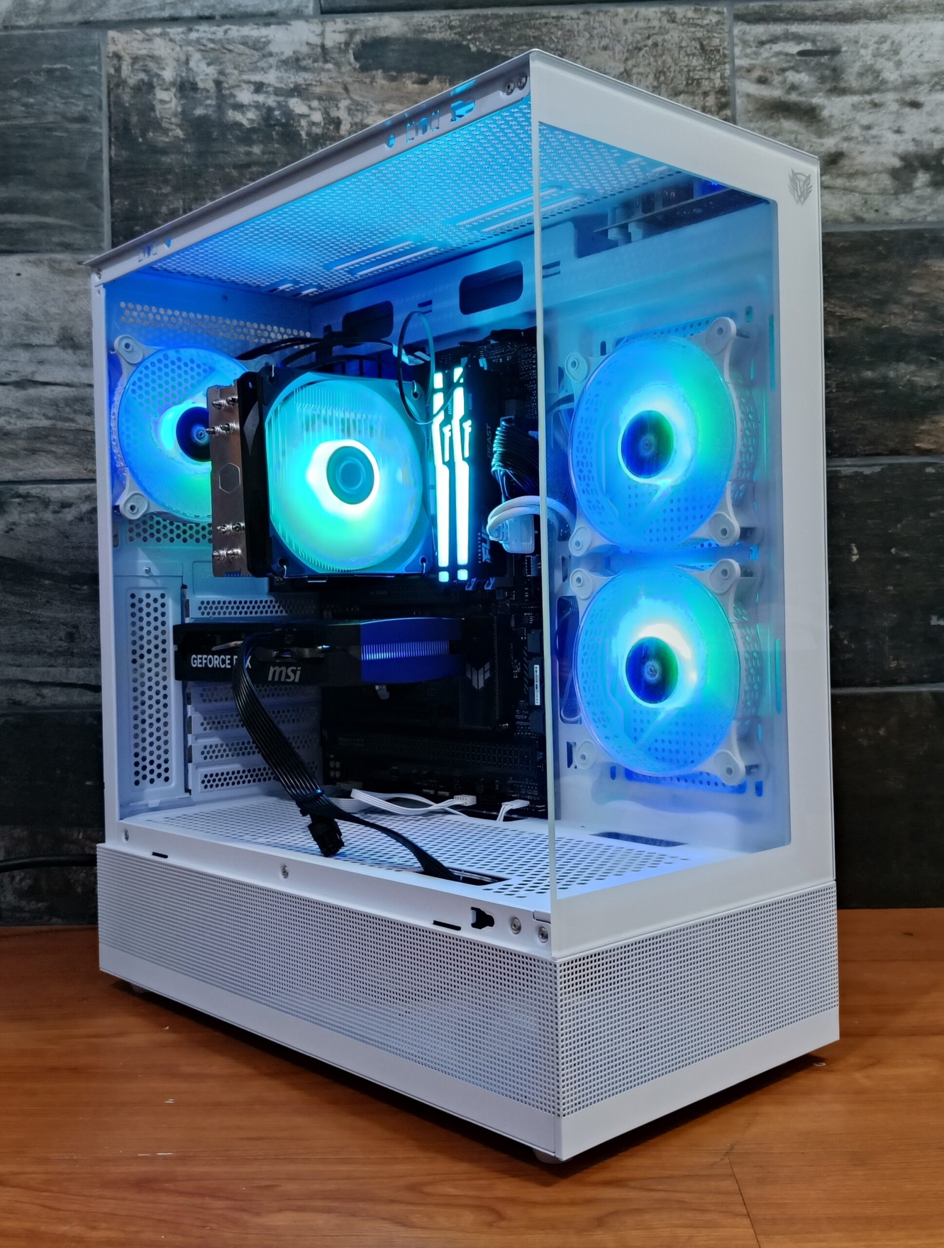 SNOW BARBARIAN PCMR - AMD RYZEN 5 9600X & RTX 5060 8GB - Imagen 9